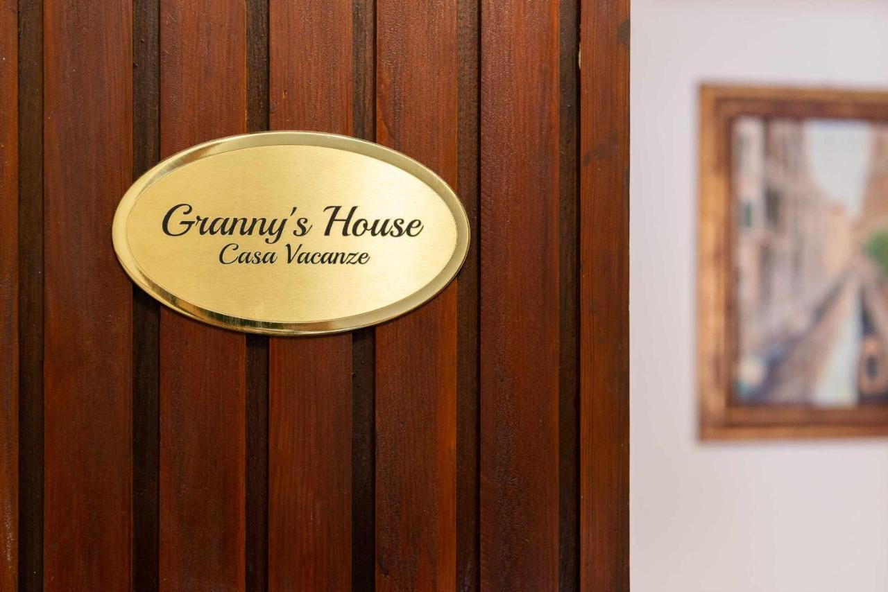 Granny S House Nettuno Villa Екстериор снимка